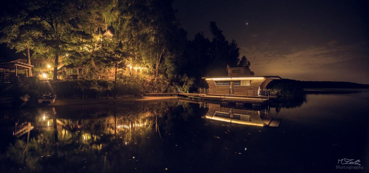 Отель Houseboat Slesin Экстерьер фото